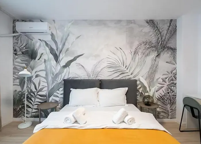 Apartment Heaven 2106 - Underground Parking & Self Check-in Bucharest