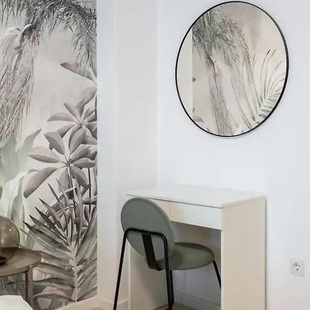 Heaven 2106 - Underground Parking & Self Check-in *