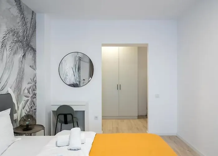 Heaven 2106 - Underground Parking & Self Check-in Apartment Bucharest